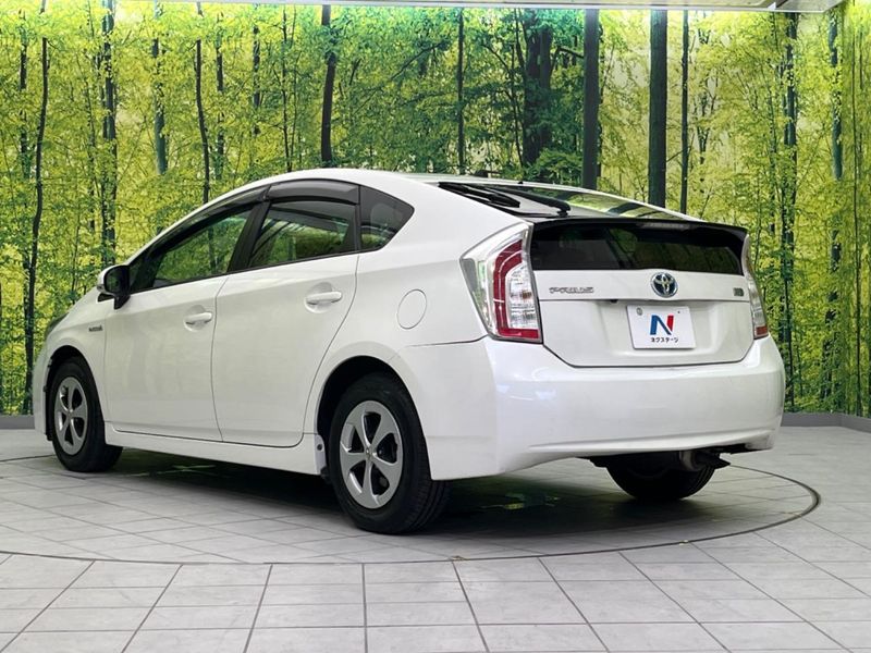 2012 Toyota Prius DAA-ZVW30 (UW-6a6ac2daad3cb)[19]