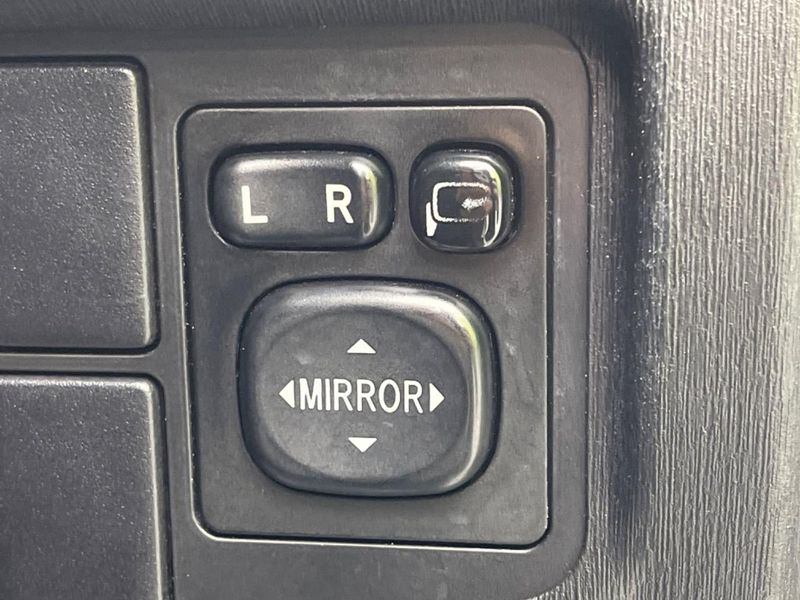 2012 Toyota Prius DAA-ZVW30 (UW-6a6ac2daad3cb)[8]