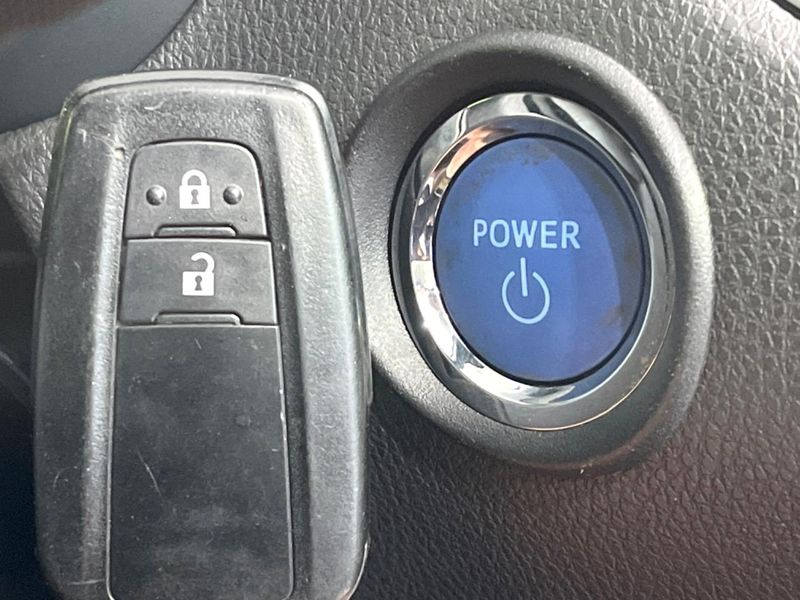 2019 Toyota C-HR DAA-ZYX10 (UW-6a6ac31403df2)[26]
