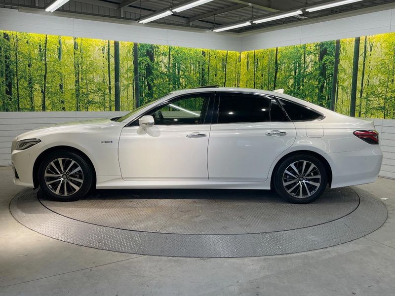 2019 Toyota Crown Hybrid 6AA-AZSH20 (UW-6a6c11062a40f)[15]