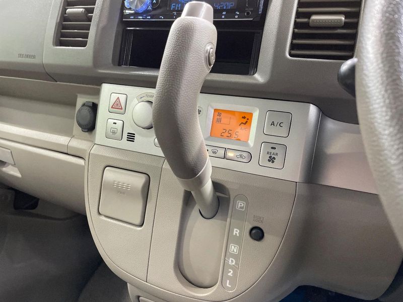 2008 Suzuki Every Wagon ABA-DA64W (UW-6a6c115cabe65)[27]