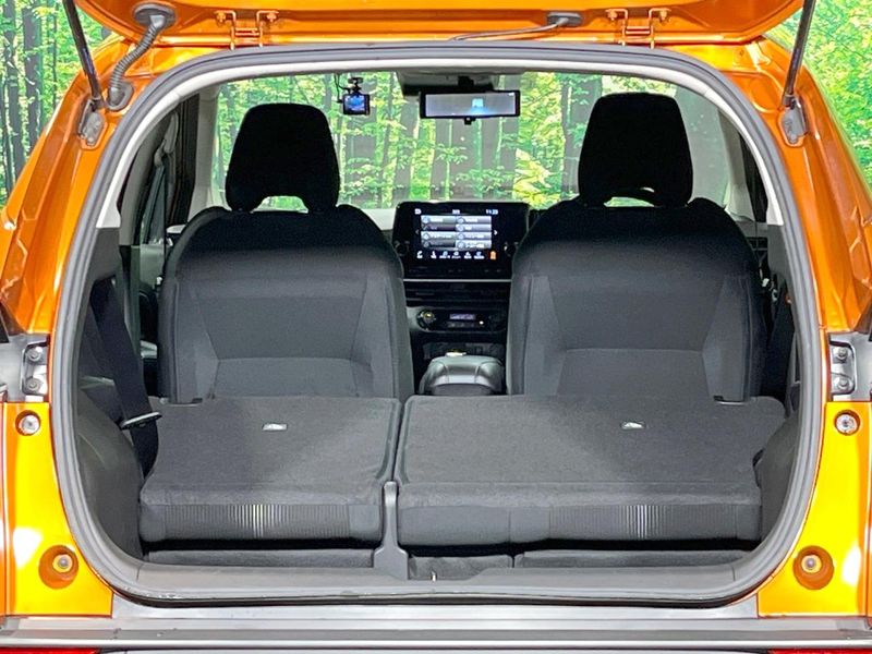 2021 Nissan Note 6AA-E13 (UW-6a6c117494578)[10]