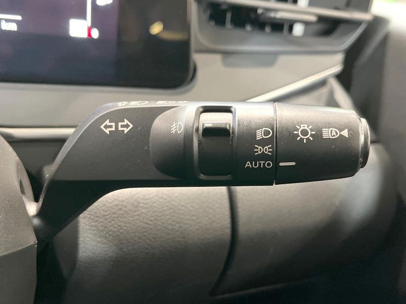 2021 Nissan Note 6AA-E13 (UW-6a6c117494578)[22]