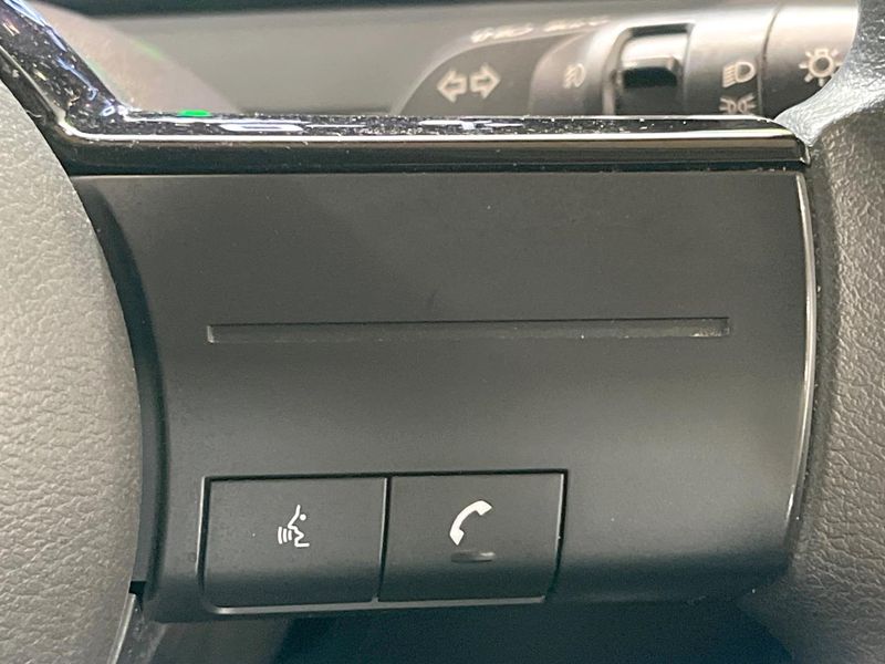 2021 Nissan Note 6AA-E13 (UW-6a6c117494578)[25]