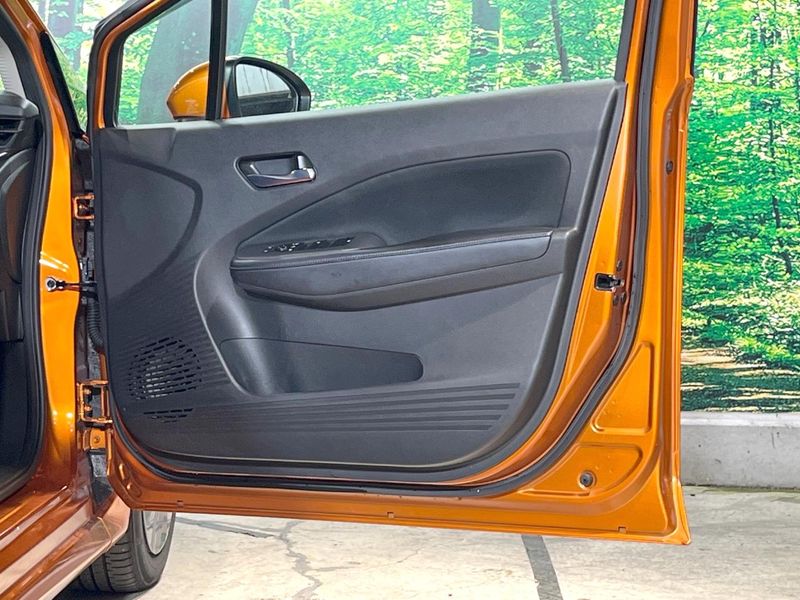 2021 Nissan Note 6AA-E13 (UW-6a6c117494578)[5]