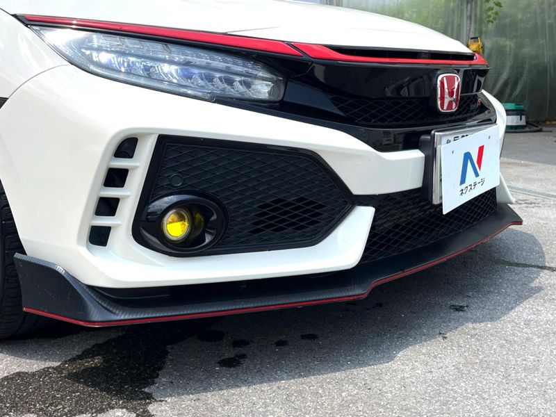 2017 Honda Civic DBA-FK8 (UW-6a6c11825dbf1)[16]