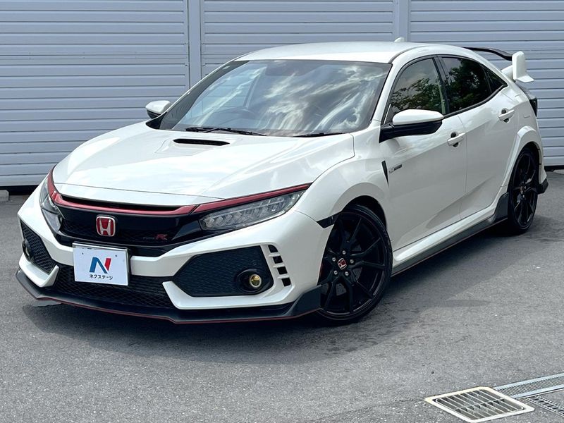 2017 Honda Civic DBA-FK8 (UW-6a6c11825dbf1)[0]
