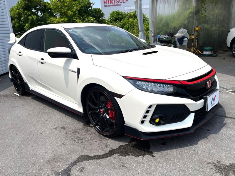 2017 Honda Civic DBA-FK8 (UW-6a6c11825dbf1)[11]