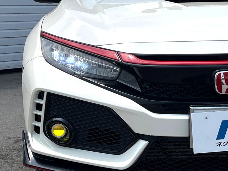 2017 Honda Civic DBA-FK8 (UW-6a6c11825dbf1)[13]