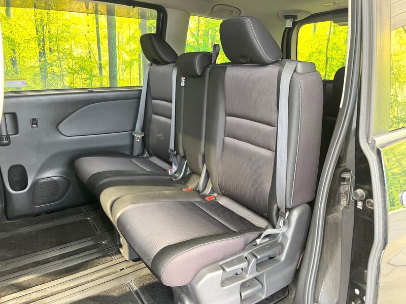 2016 Nissan Serena DAA-GFC27 (UW-6a6c1199a7ff9)[10]