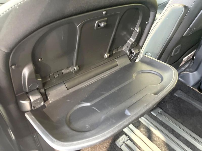 2016 Nissan Serena DAA-GFC27 (UW-6a6c1199a7ff9)[12]