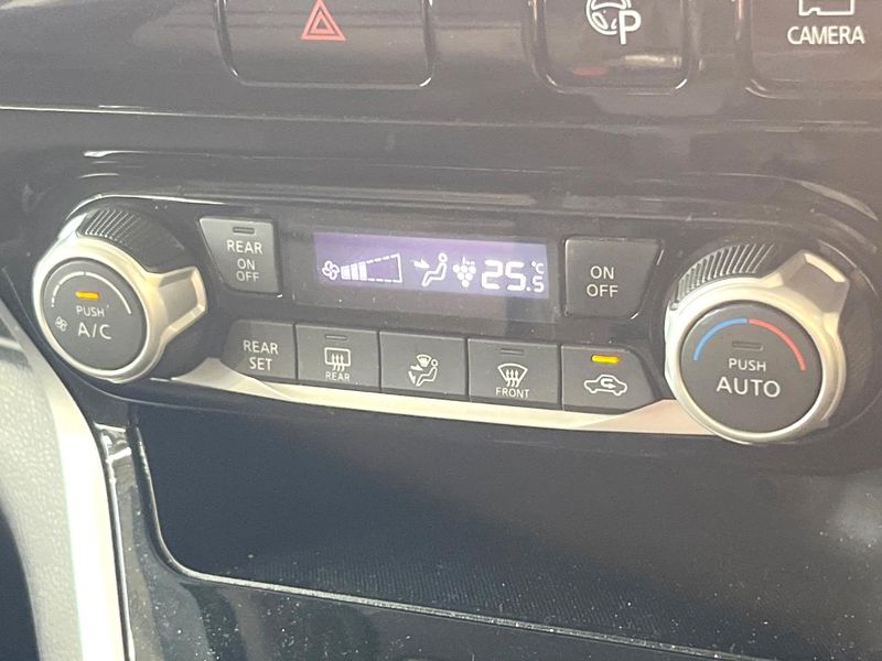 2016 Nissan Serena DAA-GFC27 (UW-6a6c1199a7ff9)[21]