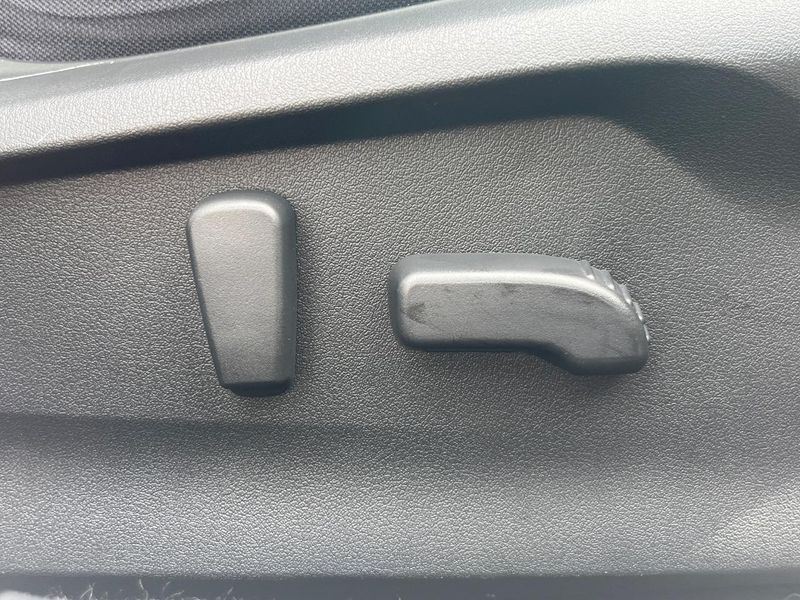 2017 Subaru Impreza G4 DBA-GK6 (UW-6a6c11aa2fc8e)[29]