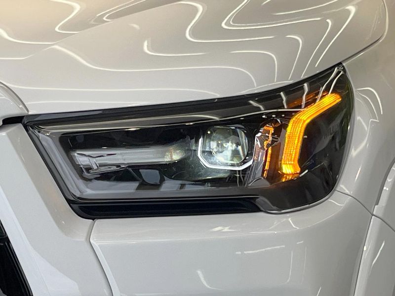 2022 Toyota Hilux 3DF-GUN125 (UW-6a6c11cd39ddc)[10]