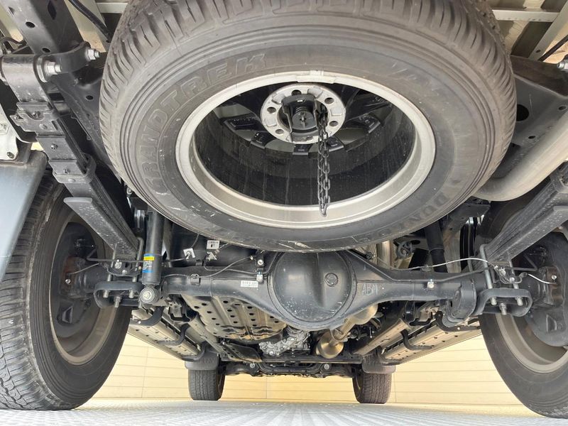 2022 Toyota Hilux 3DF-GUN125 (UW-6a6c11cd39ddc)[22]