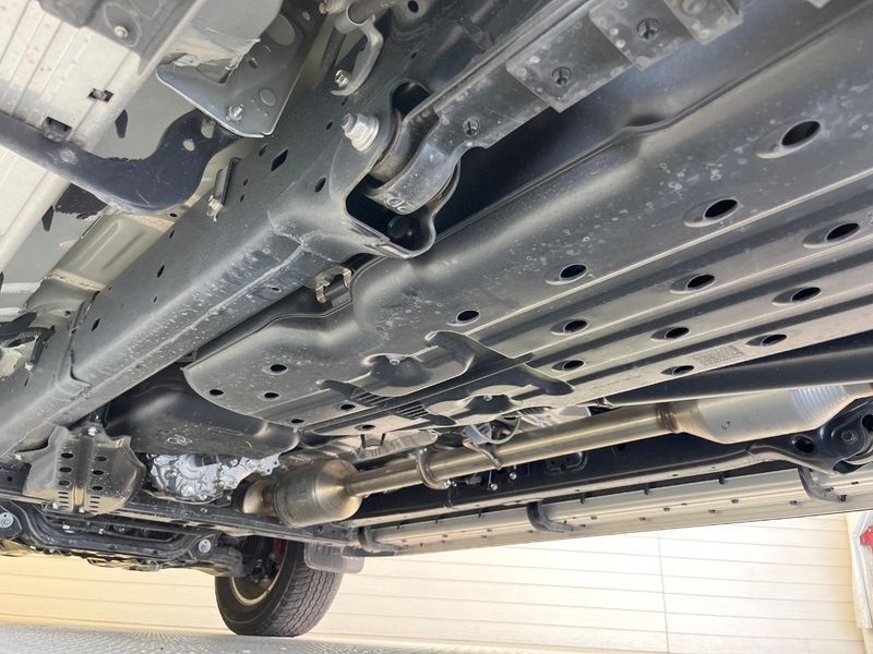 2022 Toyota Hilux 3DF-GUN125 (UW-6a6c11cd39ddc)[25]
