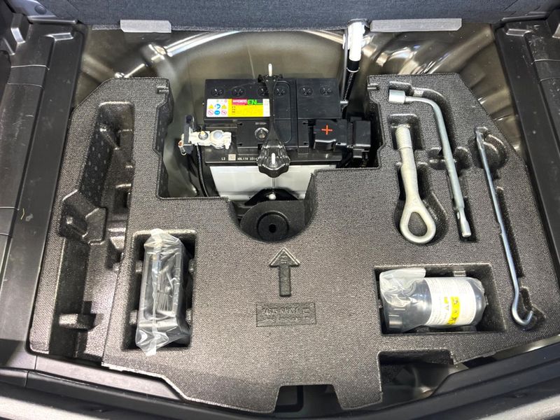 2018 Nissan Note DAA-HE12 (UW-6a6c11df0abe2)[14]