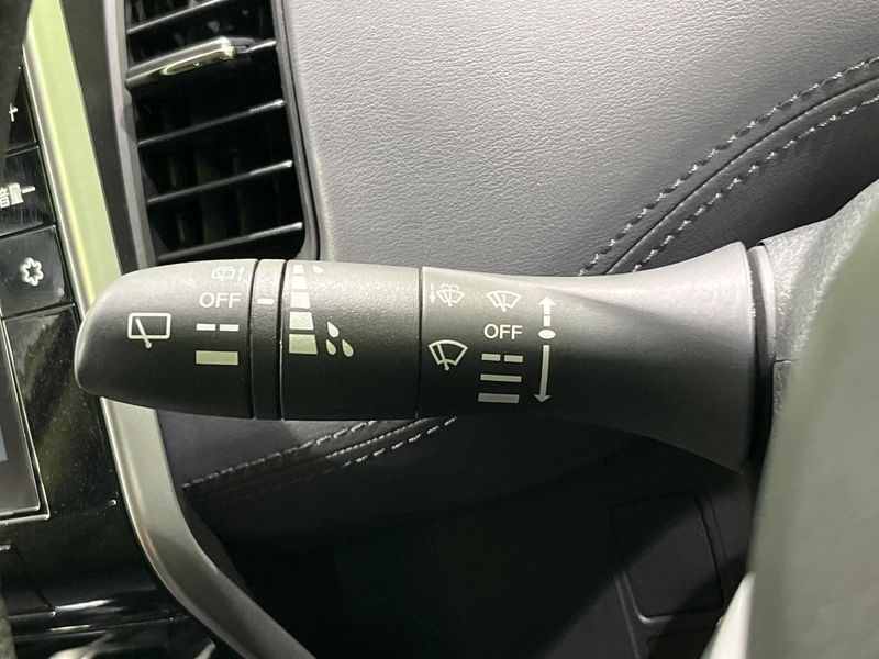 2019 Nissan Serena DAA-HFC27 (UW-6a6c11f121b24)[18]