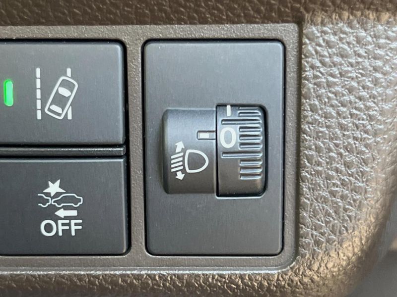2021 Honda N-WGN 6BA-JH3 (UW-6a6c126d7e34a)[12]