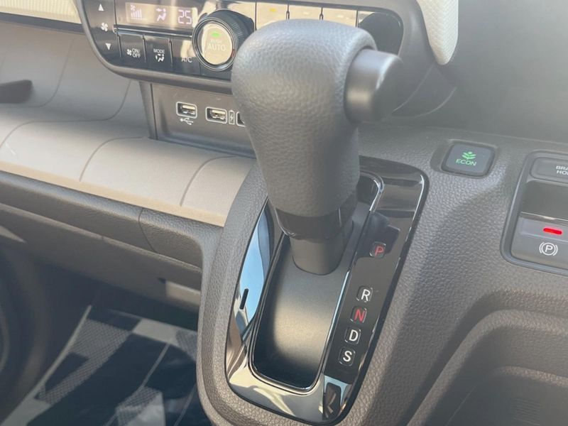2021 Honda N-WGN 6BA-JH3 (UW-6a6c126d7e34a)[21]