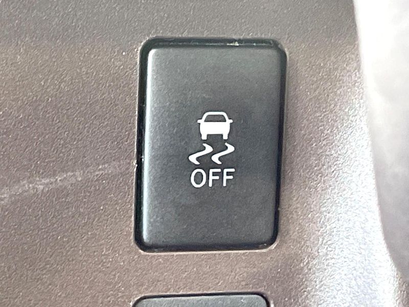 2015 Toyota Passo DBA-KGC30 (UW-6a6c128d34d83)[21]