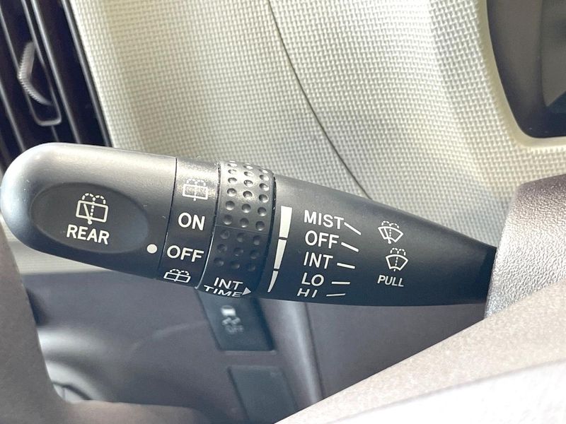 2015 Toyota Passo DBA-KGC30 (UW-6a6c128d34d83)[16]