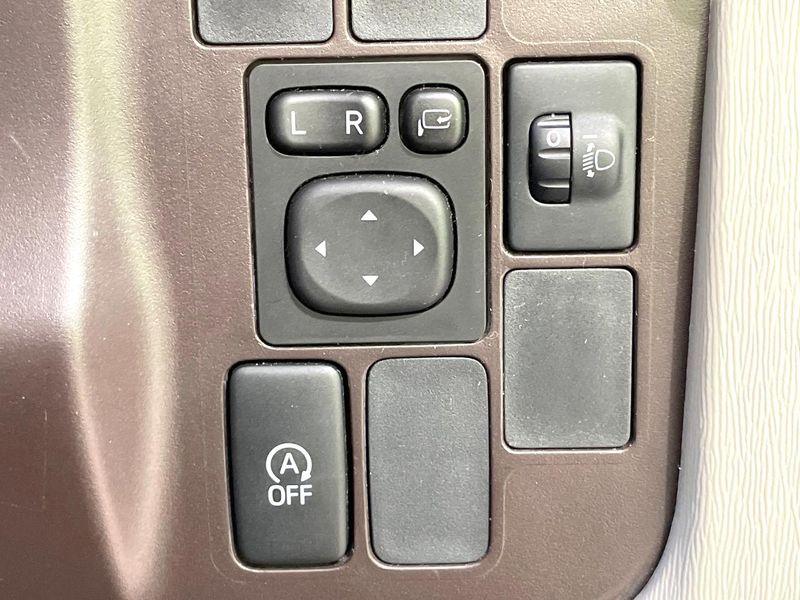 2015 Toyota Passo DBA-KGC30 (UW-6a6c128d34d83)[13]