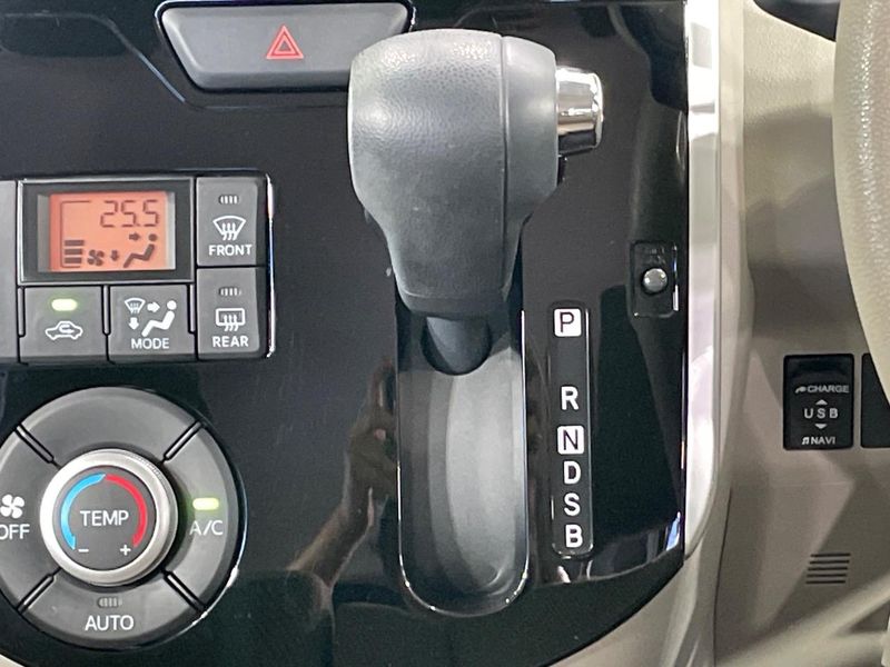 2018 Daihatsu Tanto DBA-LA600S (UW-6a6c12bf95617)[23]