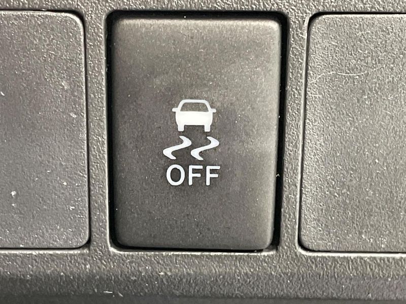 2015 Daihatsu Wake DBA-LA700S (UW-6a6c12d2b728a)[21]
