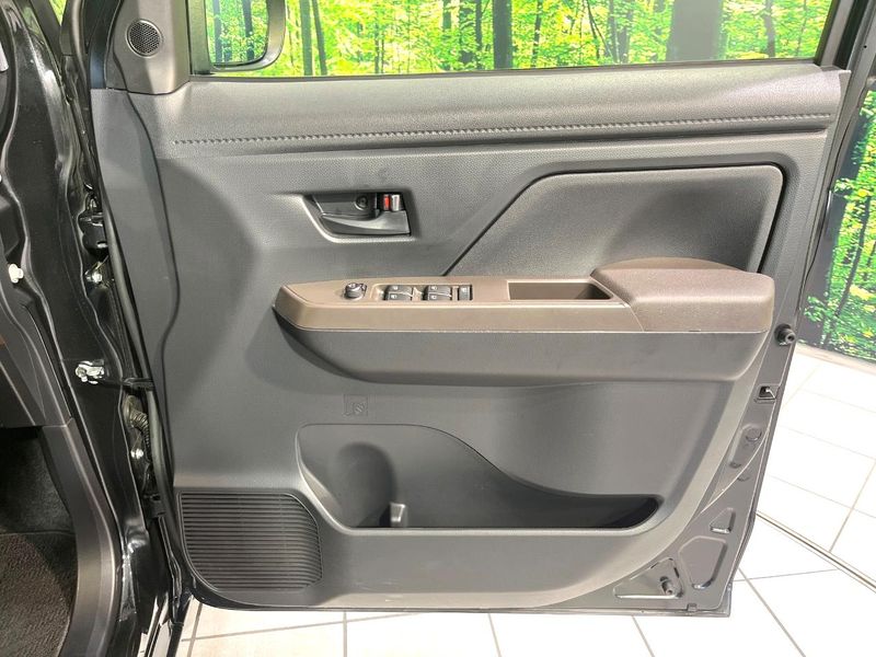 2023 Toyota Roomy 5BA-M900A (UW-6a6c12fcf072a)[27]