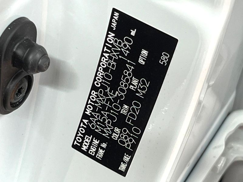 2023 Toyota Yaris Cross 6AA-MXPJ10 (UW-6a6c138a552ab)[1]