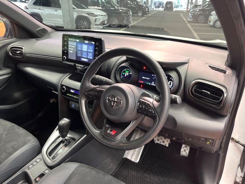 2023 Toyota Yaris Cross 6AA-MXPJ10 (UW-6a6c138a552ab)[5]