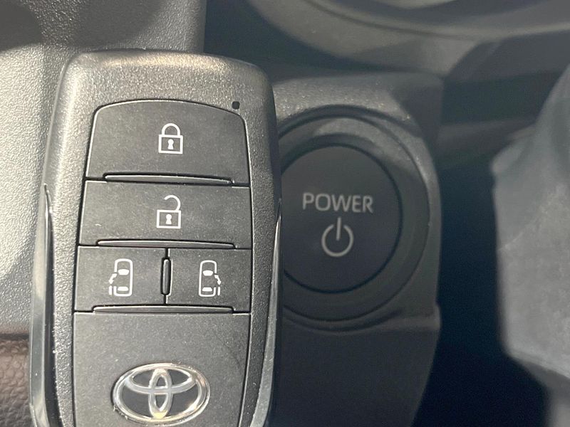2024 Toyota Sienta 6AA-MXPL10G (UW-6a6c139be5fa2)[27]