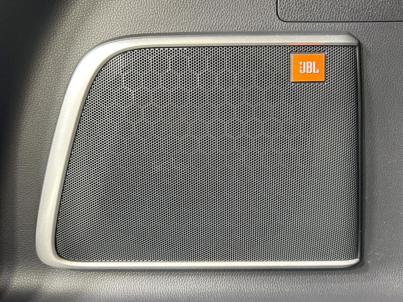 2023 Toyota Harrier 6BA-MXUA80 (UW-6a6c13a6697ea)[24]