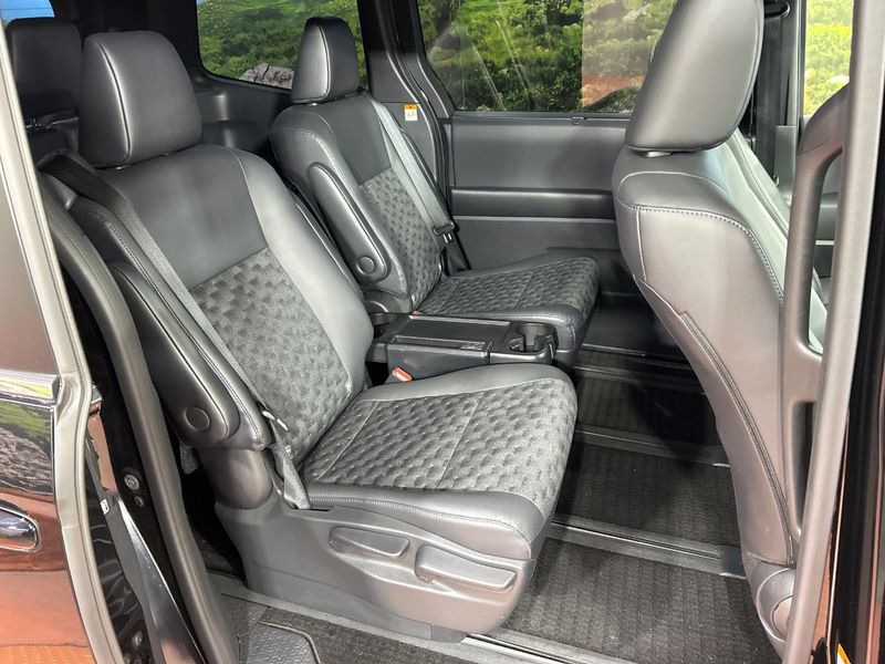 2022 Toyota Voxy 6BA-MZRA90W (UW-6a6c13b956332)[22]