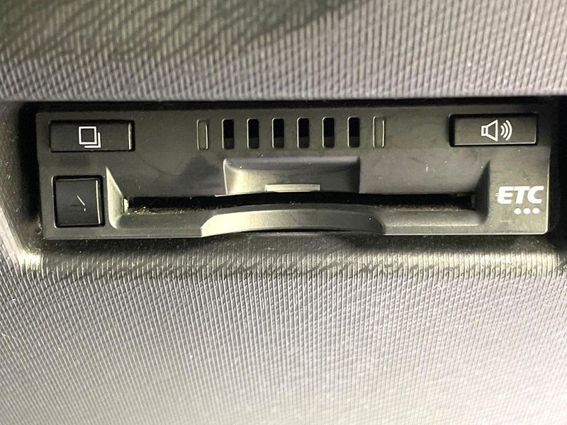 2017 Toyota Aqua DAA-NHP10H (UW-6a6c13d57070d)[13]