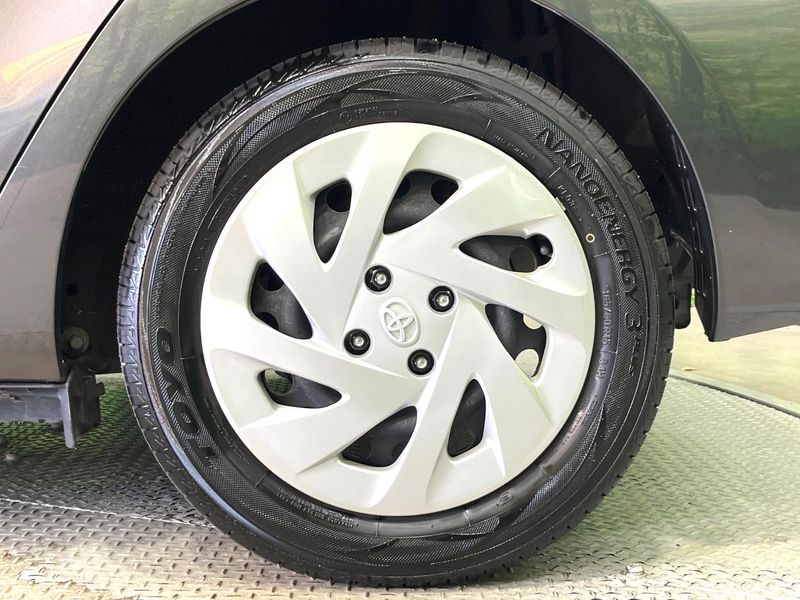 2018 Toyota Aqua DAA-NHP10 (UW-6a6c13d73abcb)[9]