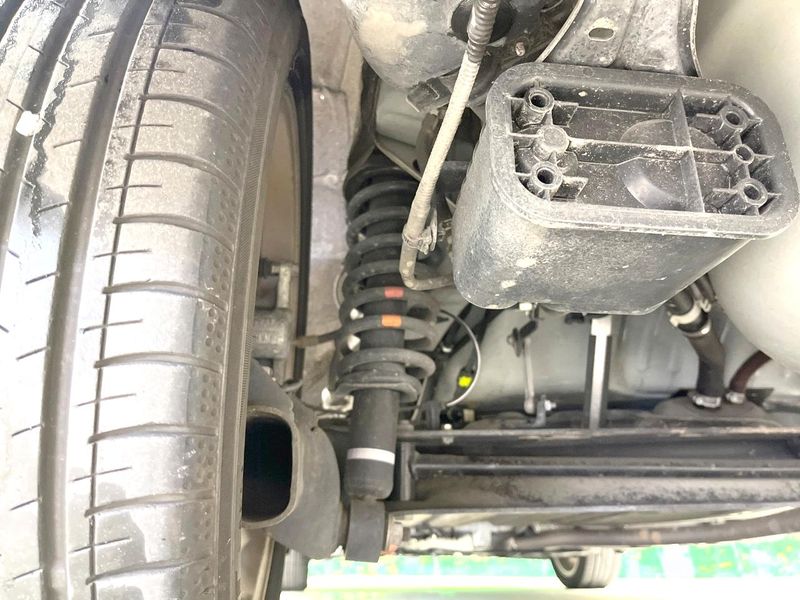 2015 Toyota Sienta DAA-NHP170G (UW-6a6c13da63a1f)[5]