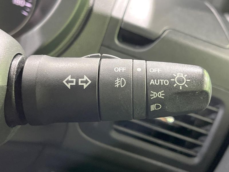 2012 Nissan X-Trail DBA-NT31 (UW-6a6c13e86e8c1)[21]