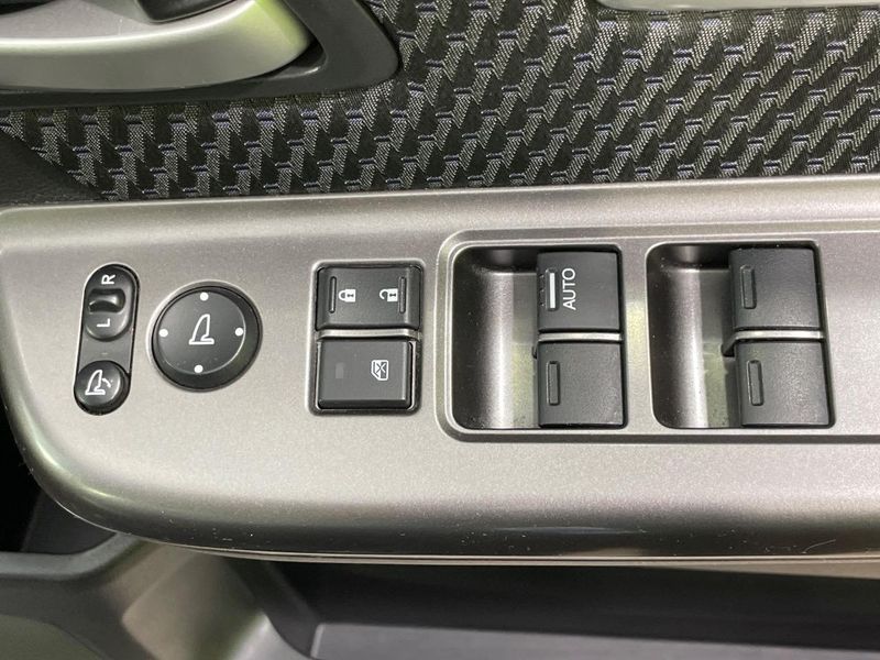 2017 Honda Stepwgn Spada DBA-RP3 (UW-6a6c13fcb50ea)[5]
