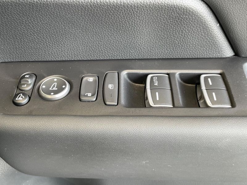2022 Honda Step Wagon 5BA-RP6 (UW-6a6c13fe45fa0)[28]