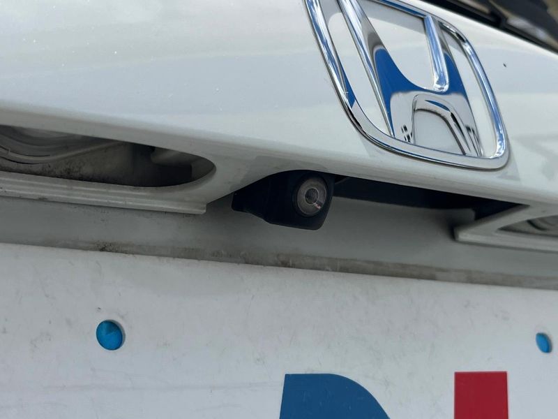 2015 Honda Vezel DAA-RU3 (UW-6a6c14048d494)[11]