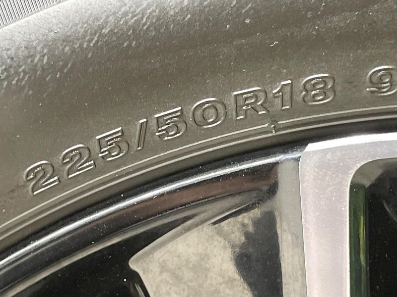 2023 Honda Vezel 6AA-RV5 (UW-6a6c141242049)[7]