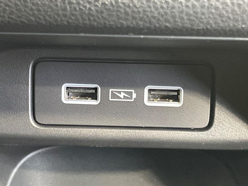 2024 Honda Vezel 6AA-RV5 (UW-6a6c141502cc4)[24]