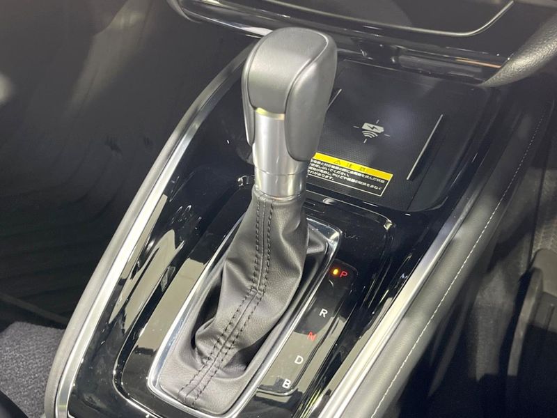 2024 Honda Vezel 6AA-RV5 (UW-6a6c141782da8)[28]