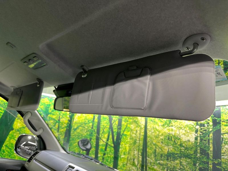 2019 Toyota Hiace Van CBF-TRH200V (UW-6a6c1441096d0)[21]