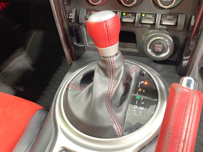 2012 Toyota 86 DBA-ZN6 (UW-6a6c148f8e612)[20]