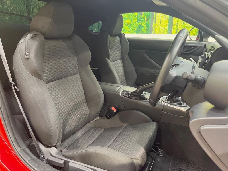 2023 Toyota GR86 3BA-ZN8 (UW-6a6c149294904)[29]