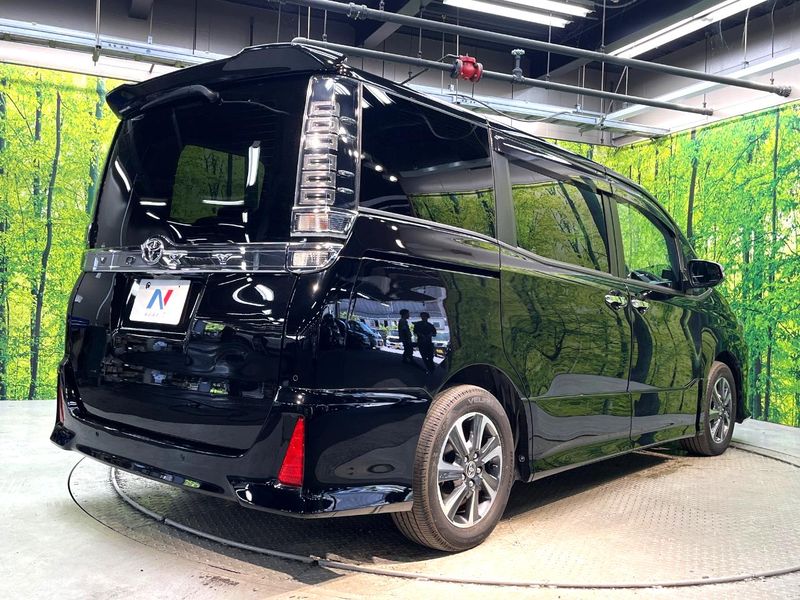 2020 Toyota Voxy 3BA-ZRR80W (UW-6a6c14a66c8b0)[29]