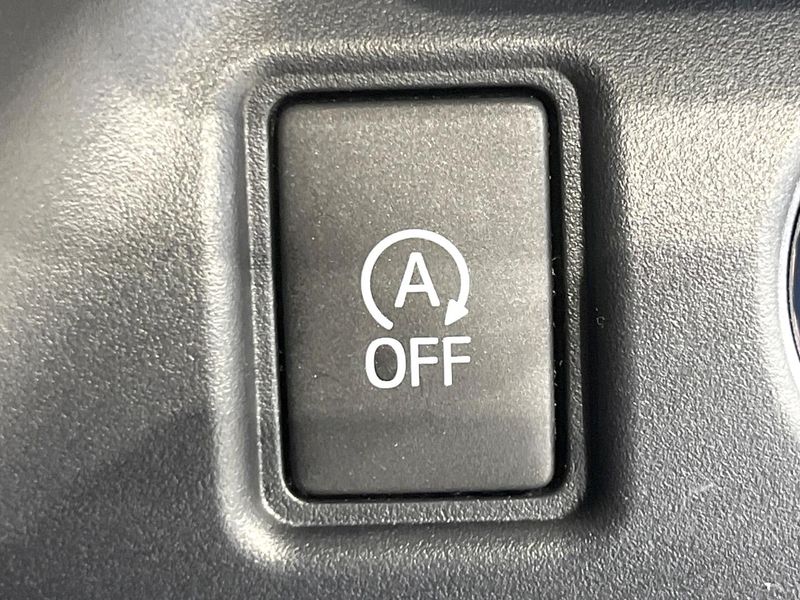 2019 Toyota Voxy DBA-ZRR85W (UW-6a6c14aa4b559)[16]